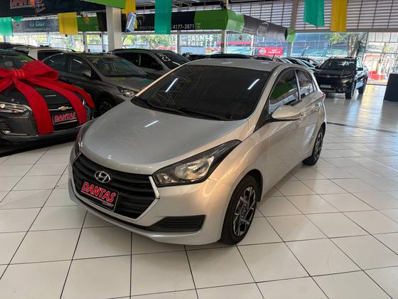 HYUNDAI HB20 1.0 COMFORT PLUS 12V FLEX 4P MANUAL HYUNDAI HB20 1.0 COMFORT PLUS 12V FLEX 4P MANUAL